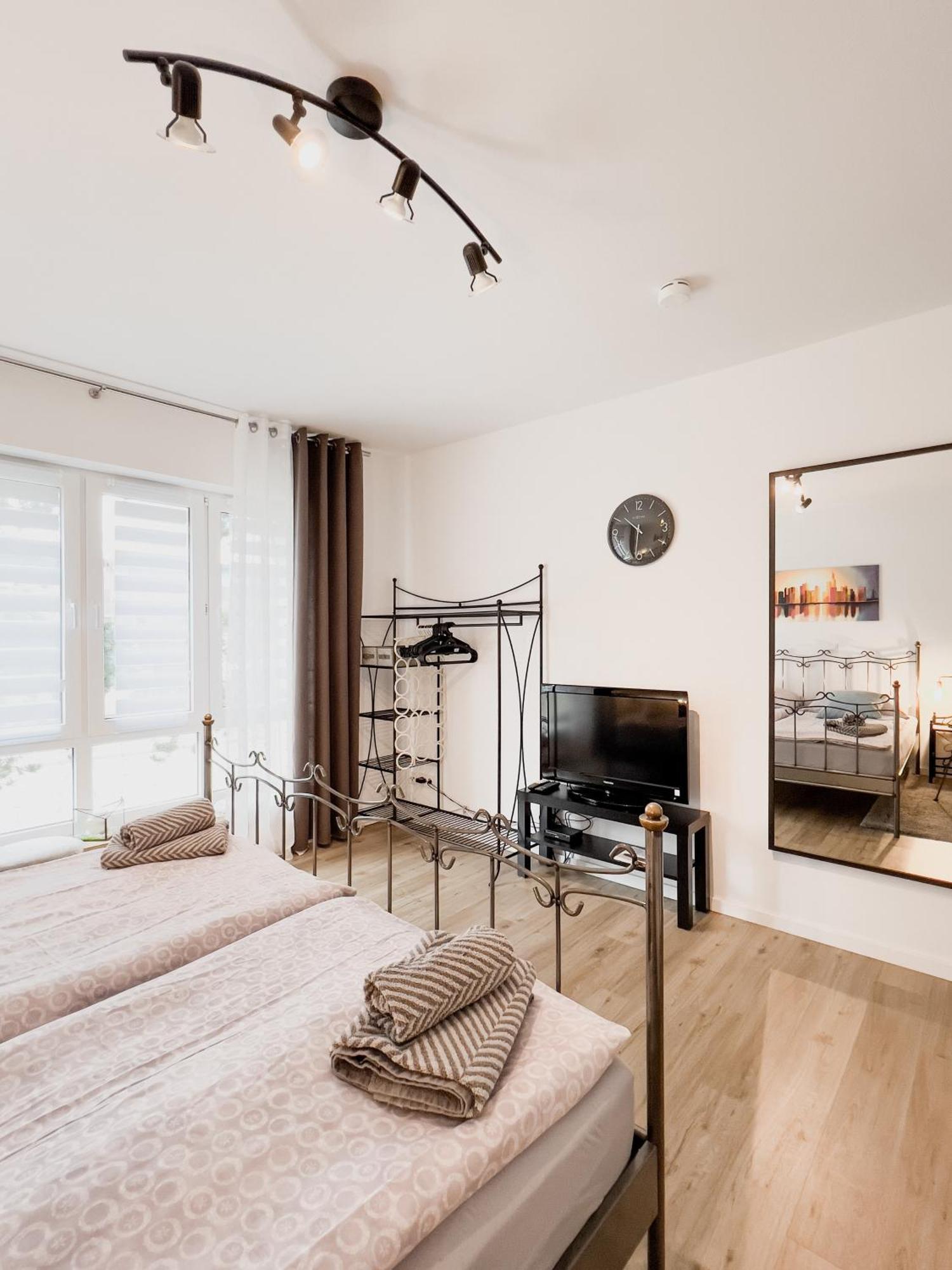 Schoene Helle & Gemuetliche Wohnung In Altstadtnaehe Эрфурт Номер фото